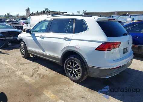 2018 Volkswagen Tiguan 2.0T Se/2.0T Sel z USA, uszkodzony, nr VIN 3VV3B7AX3JM208787